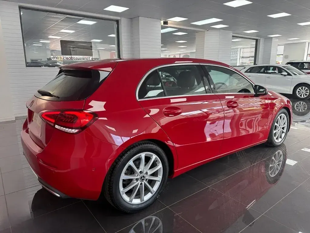 Used Mercedes A180 Executive 136 HP (100 kW) 2019 Red Hatchback
