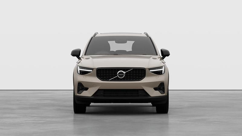 New Volvo XC40 Ultra 197 HP (144 kW) 2025 Crystal white SUV