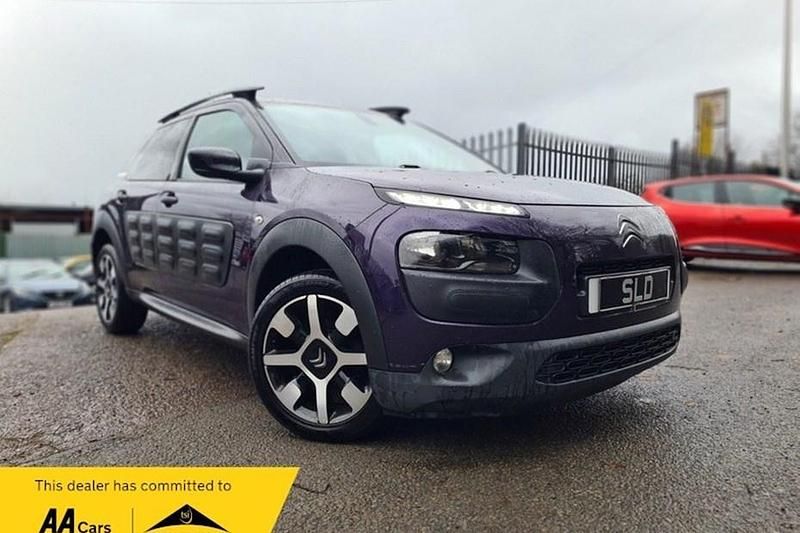 Mauve/purple Used 2016 Citroën C4 Cactus Flair Hatchback | £4,995 (Fair price) - Image 1/1