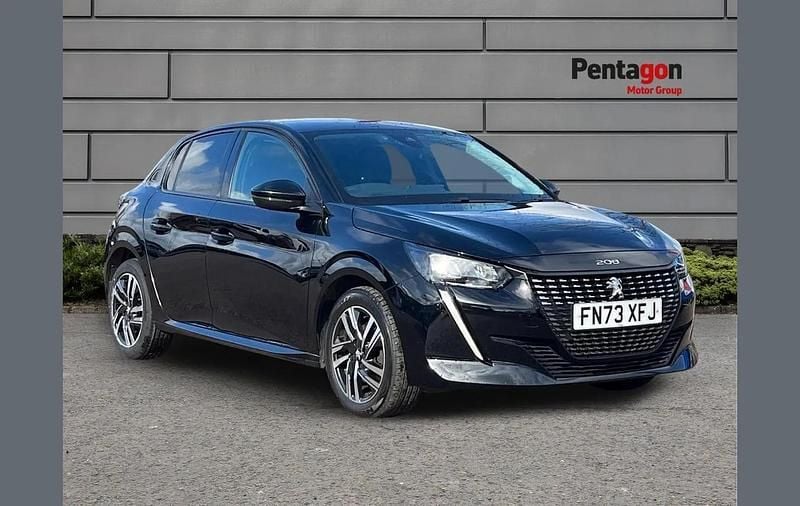 Used Peugeot 208 Allure+ 101 HP (74 kW) 2024 Black Hatchback