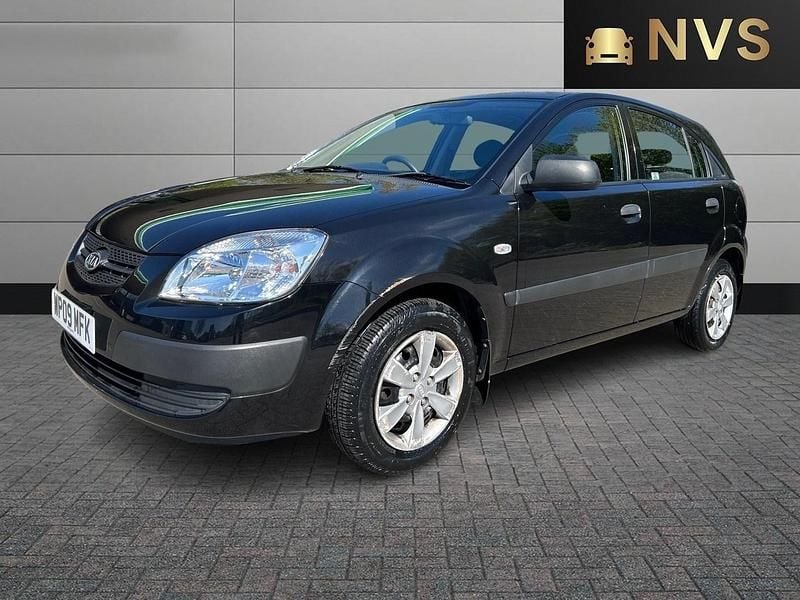 Used Kia Rio 95 HP (69 kW) 2009 Black Hatchback