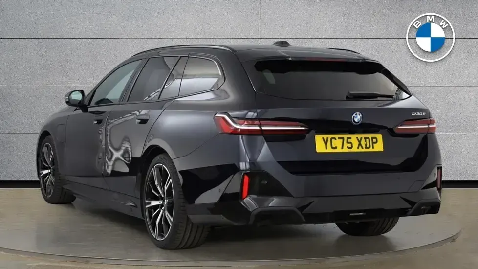 Used BMW 530e M Sport 295 HP (216 kW) 2025 Black Estate