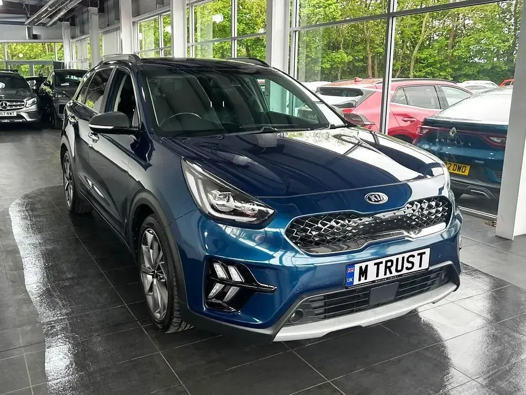 Gebraucht Kia Niro 139 PS (102 kW) 2020 Blau SUV