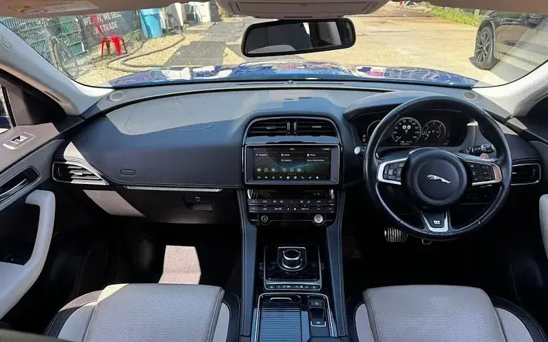 Used Jaguar F-Pace R-Sport 241 HP (177 kW) 2017 Blue SUV