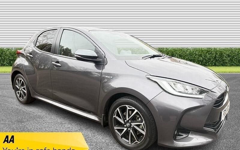 Used Toyota Yaris Hybrid Design 116 HP (85 kW) 2026 Hatchback