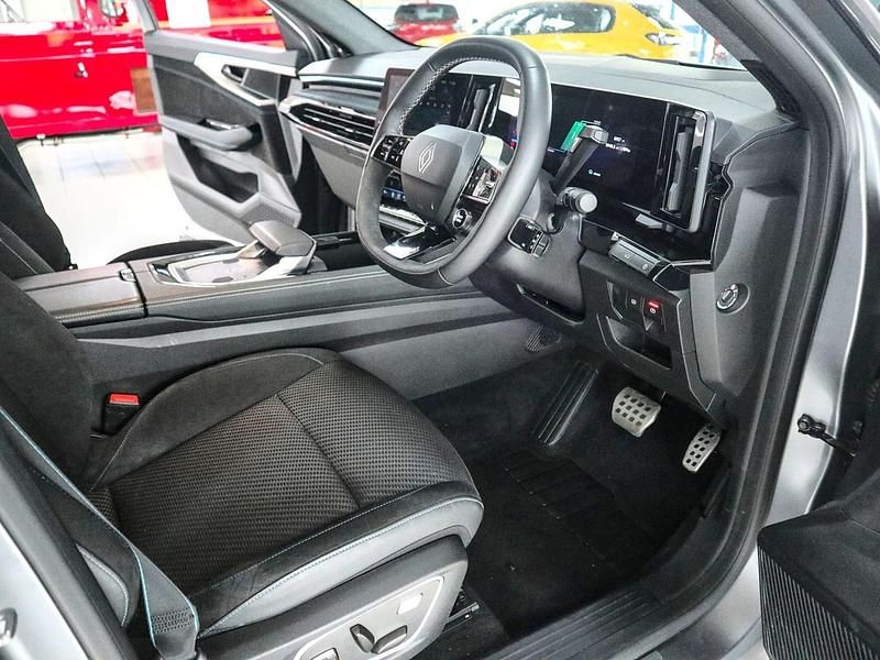 Used Renault Austral Techno Esprit Alpine 200 HP (147 kW) 2024 Matt shadow grey/diamond black SUV