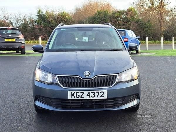 Used Skoda Fabia SE 95 HP (69 kW) 2018 Grey Estate