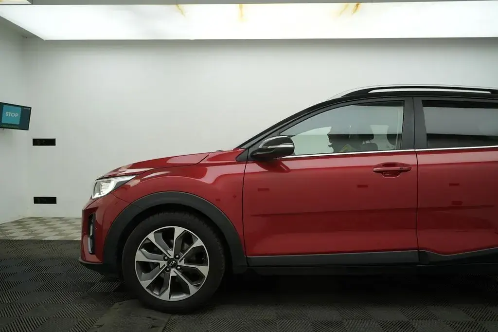 Used Kia Stonic 118 HP (86 kW) 2018 Red SUV