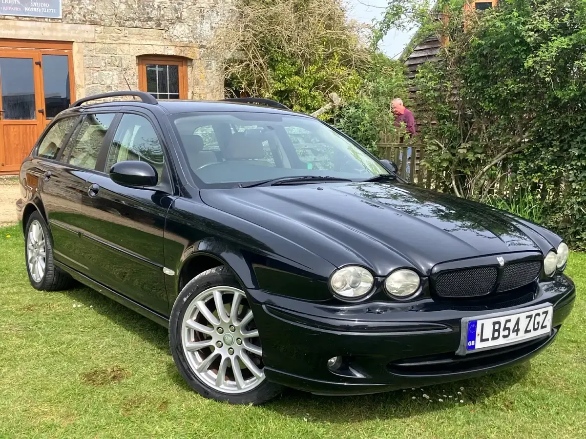Used Jaguar X-type 156 HP (114 kW) 2005 Black Estate