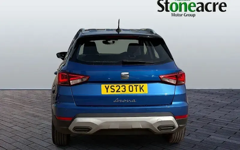 Used Seat Arona Xperience 110 HP (80 kW) 2023 Blue SUV