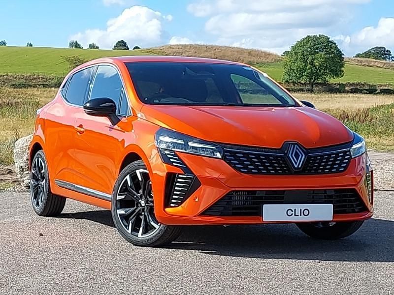 Orange New 2025 Renault Clio V Techno Hatchback | £17,498 (Good price) - Image 1/4