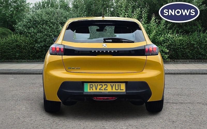 Used Peugeot e-208 Allure 100 kW (136 HP) 2021 Yellow Hatchback