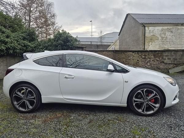 Used Vauxhall Astra GTC Edition 2018 White Hatchback