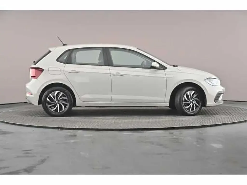 Used VW Polo 80 HP (58 kW) 2023 Hatchback