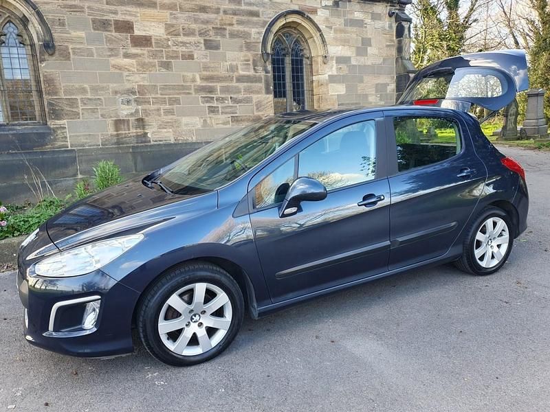 Used Peugeot 308 2012 Blue Hatchback
