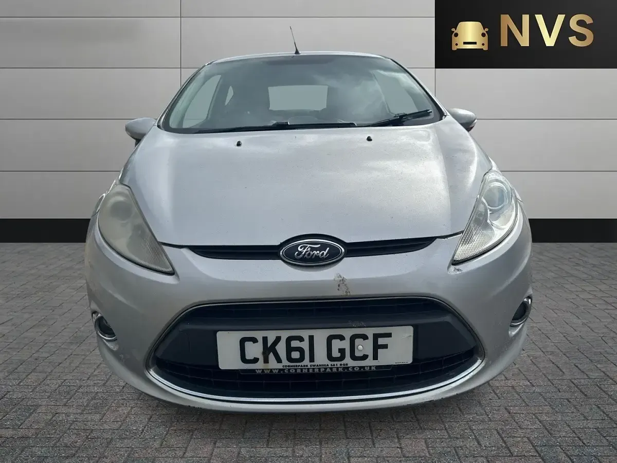 Used Ford Fiesta Zetec 97 HP (71 kW) 2011 Silver Hatchback