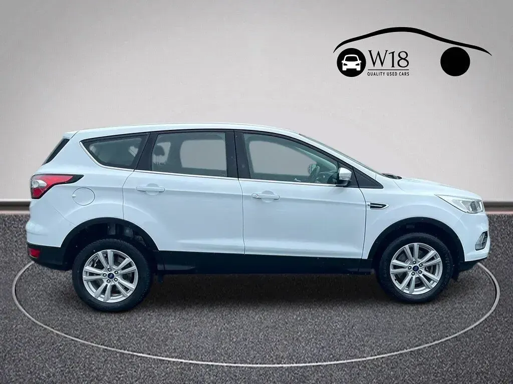 Used Ford Kuga Zetec 150 HP (110 kW) 2019 White SUV