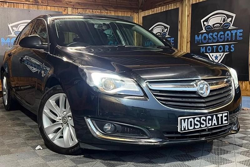 Black Used 2016 Vauxhall Insignia SRi Hatchback | £3,995 (Fair price) - Image 1/1
