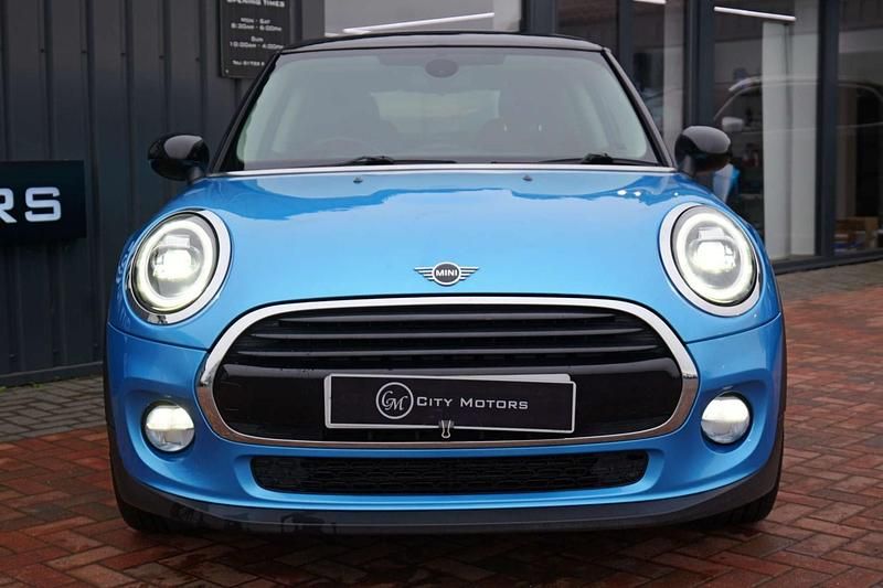 Used Mini Cooper D Hatch 2018 Blue Hatchback