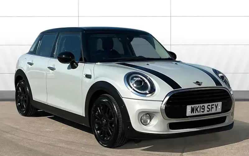 Used Mini Cooper Classic 136 HP (100 kW) 2019 Hatchback