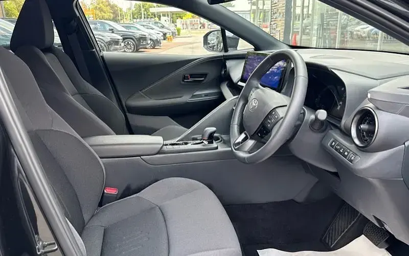 Used Toyota C-HR Design 223 HP (164 kW) 2025 Black SUV