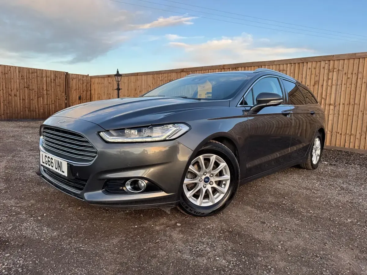 Used Ford Mondeo Titanium 120 HP (88 kW) 2016 Grey Estate