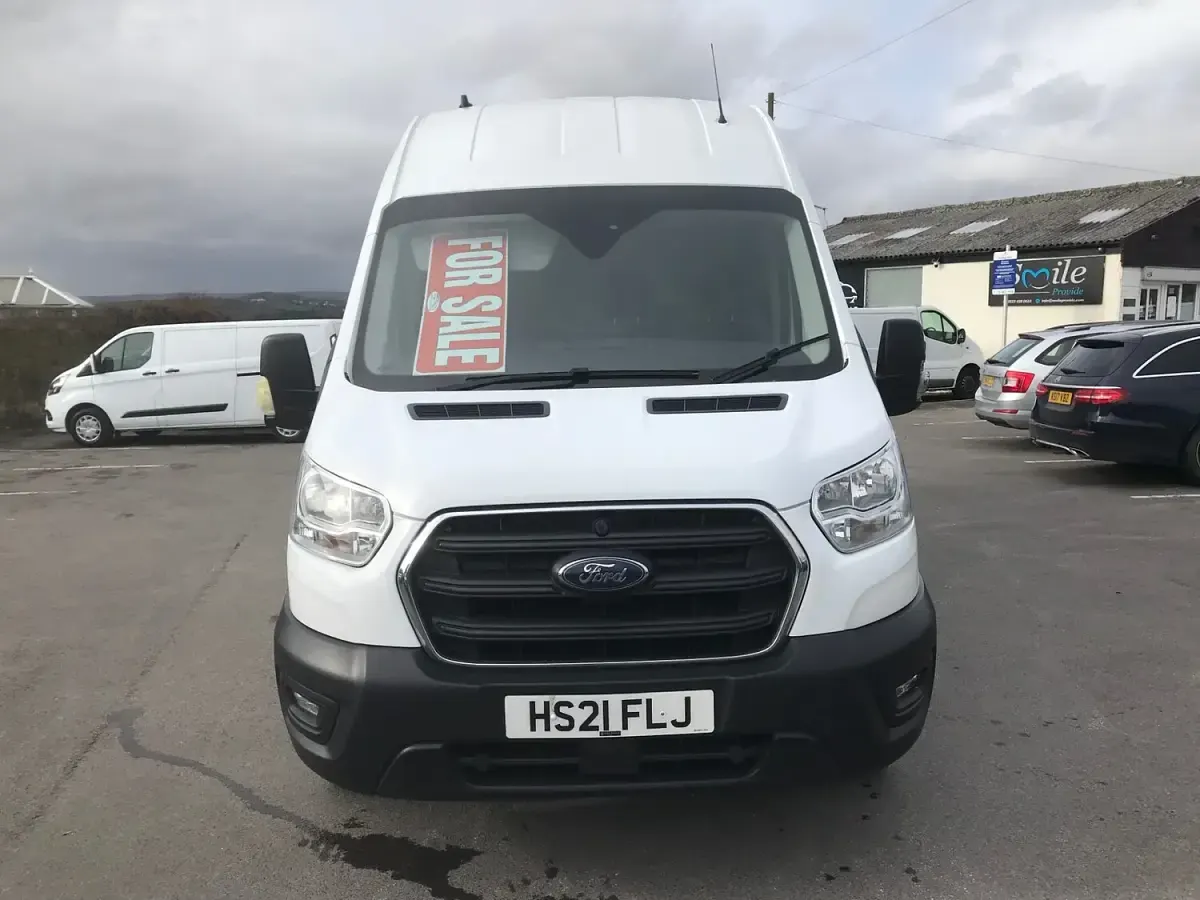 Used Ford Transit Trend 130 HP (95 kW) 2021 White Van