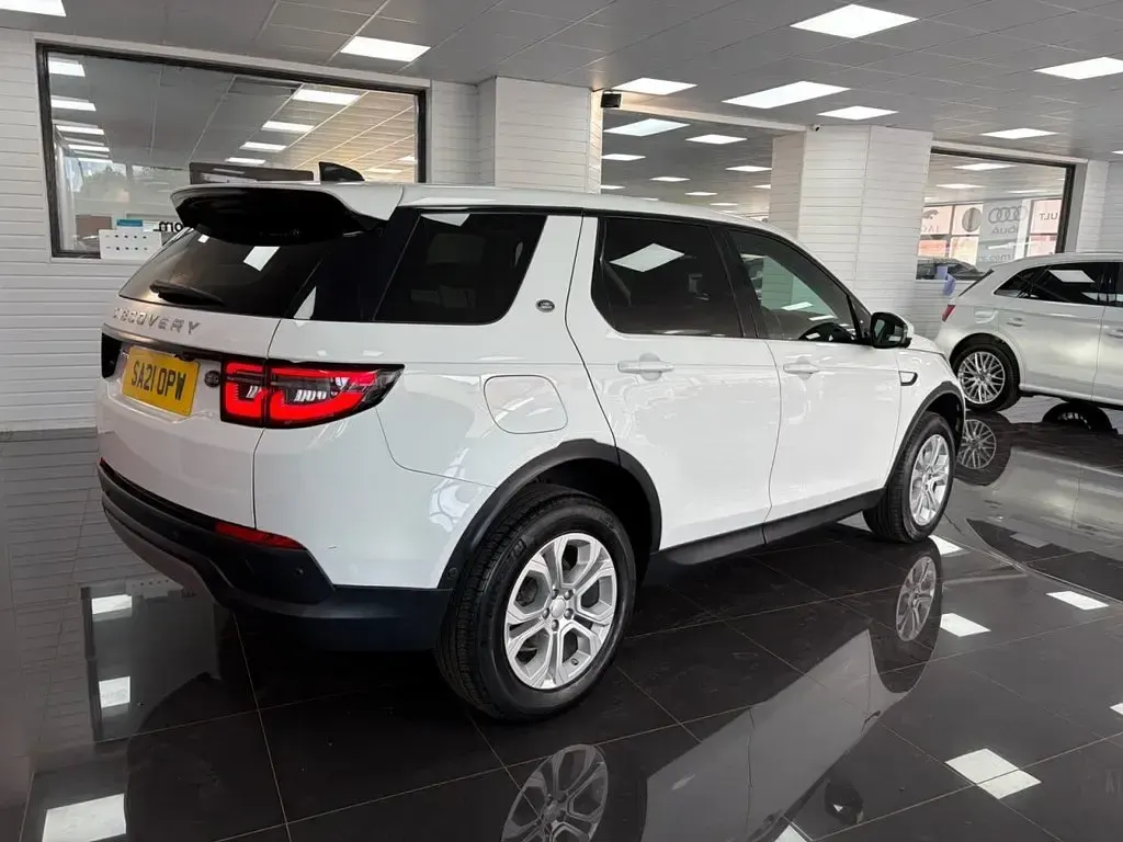 Used Land Rover Discovery Sport S 204 HP (150 kW) 2021 White SUV