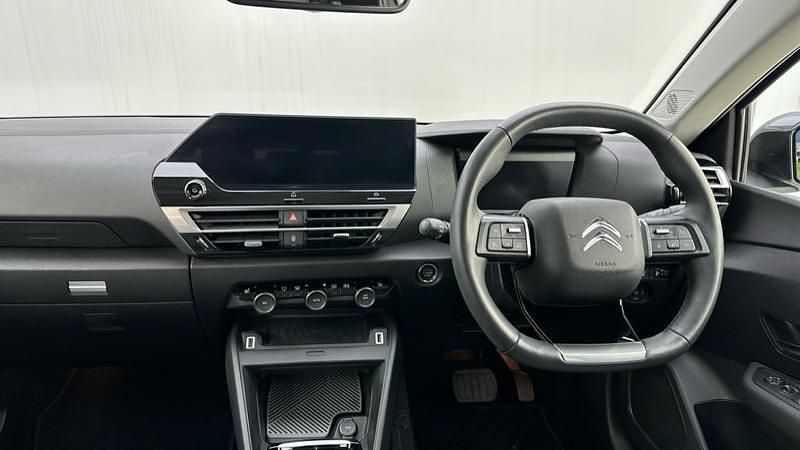 Used Citroën e-C4 100 kW (136 HP) 2024 White Sedan