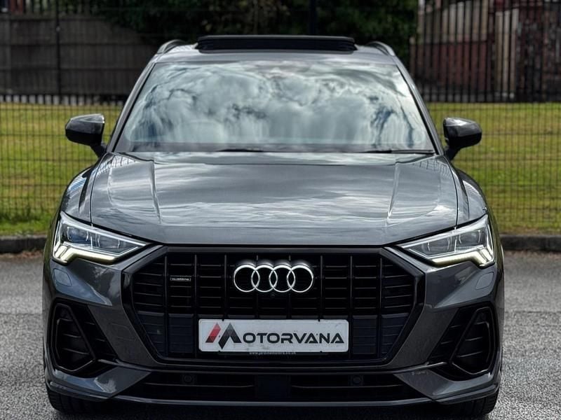 Begagnad Audi Q3 Advanced 190 HK (139 kW) 2019 Grå SUV