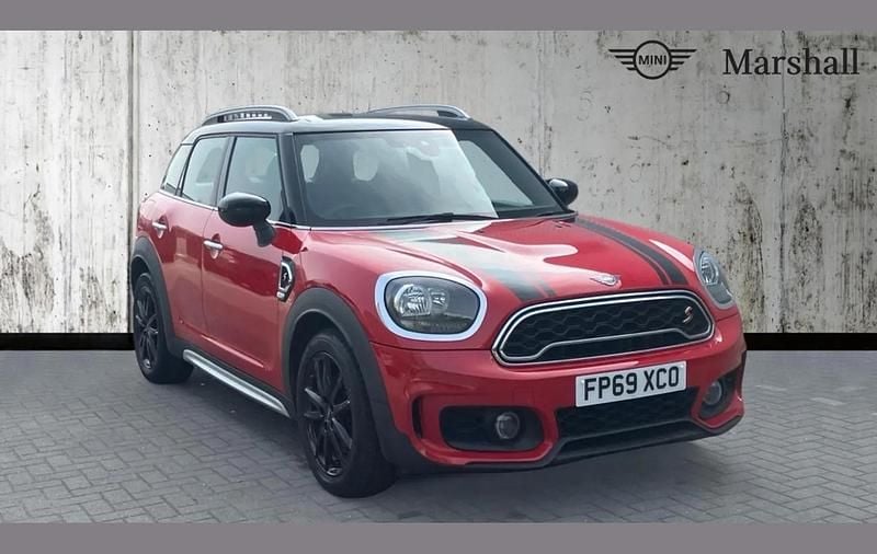 Used Mini Cooper S Countryman Sport 192 HP (141 kW) 2019 Chili red SUV