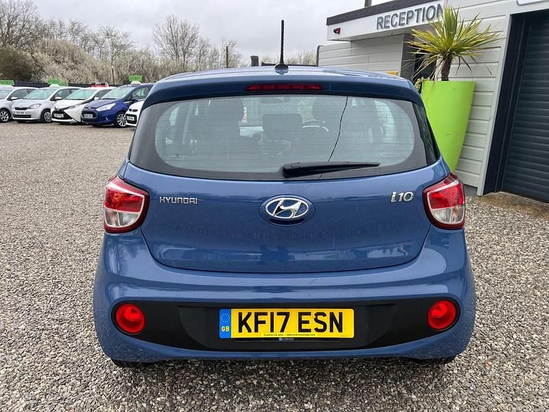 Used Hyundai i10 SE 87 HP (63 kW) 2017 Blue Hatchback