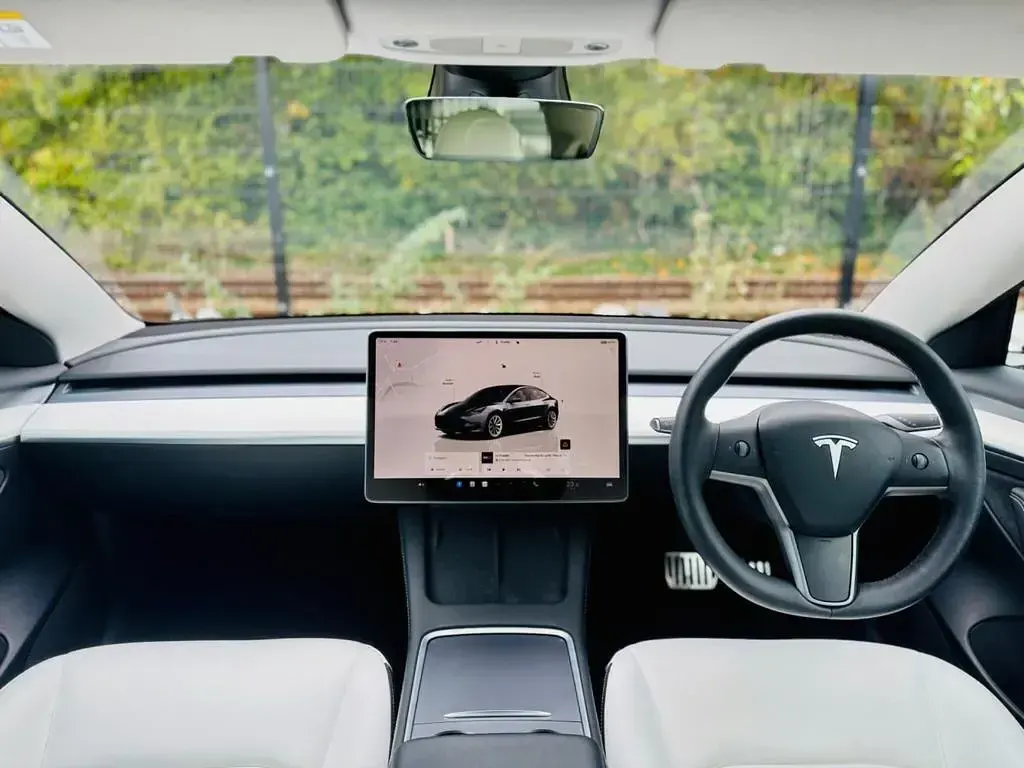 Used Tesla Model 3 Long Range AWD 235 kW (320 HP) 2023 Sedan