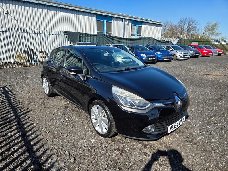 Used Renault Clio IV Dynamique 90 HP (66 kW) 2014 Black Hatchback