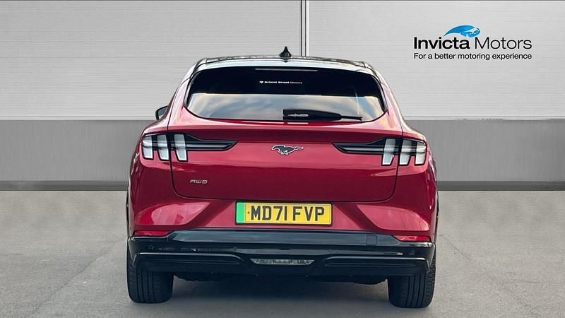 Used Ford Mustang Mach-E Extended Range 258 kW (351 HP) 2022 Red SUV