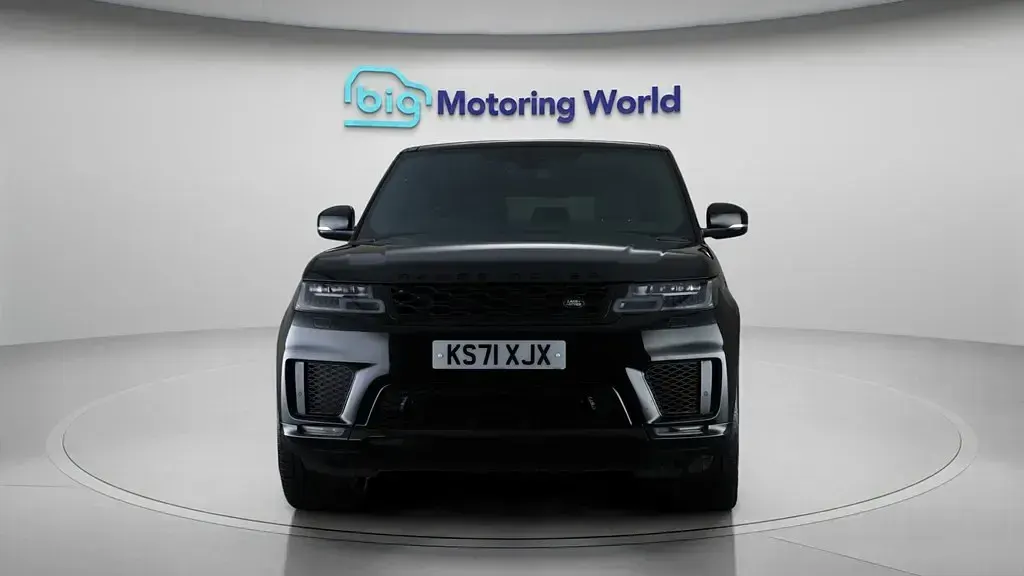 Second-hand Land Rover Range Rover Sport HSE Dynamic 300 CP (220 kW) 2022 Negru SUV