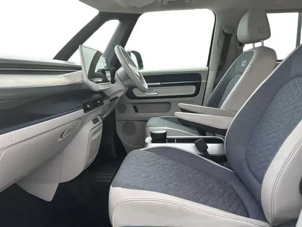 Used VW ID. Buzz Pro 150 kW (204 HP) 2023 Black MPV