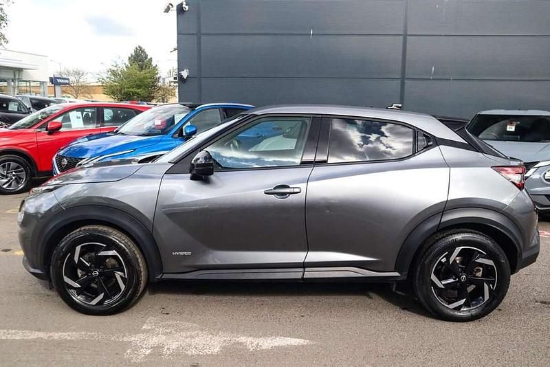 Used Nissan Juke N-Connecta 143 HP (105 kW) 2023 Grey SUV