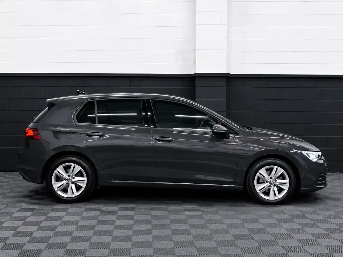 Used VW Golf VII Life 130 HP (95 kW) 2021 Grey Hatchback