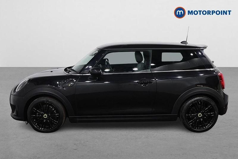 Used Mini Cooper S Hatch 135 kW (184 HP) 2022 Black Hatchback