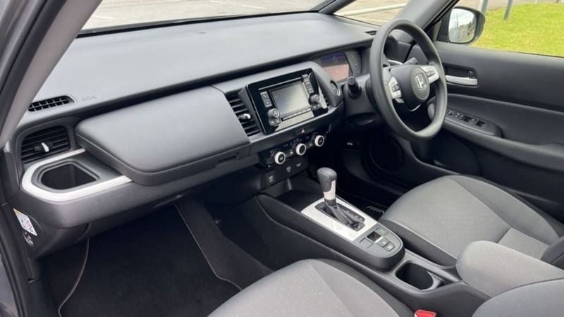 Used Honda Jazz Hybrid 109 HP (80 kW) 2021 Grey Hatchback