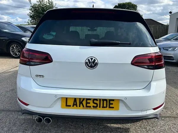 Used VW Golf VII GTD 184 HP (135 kW) 2019 White Hatchback