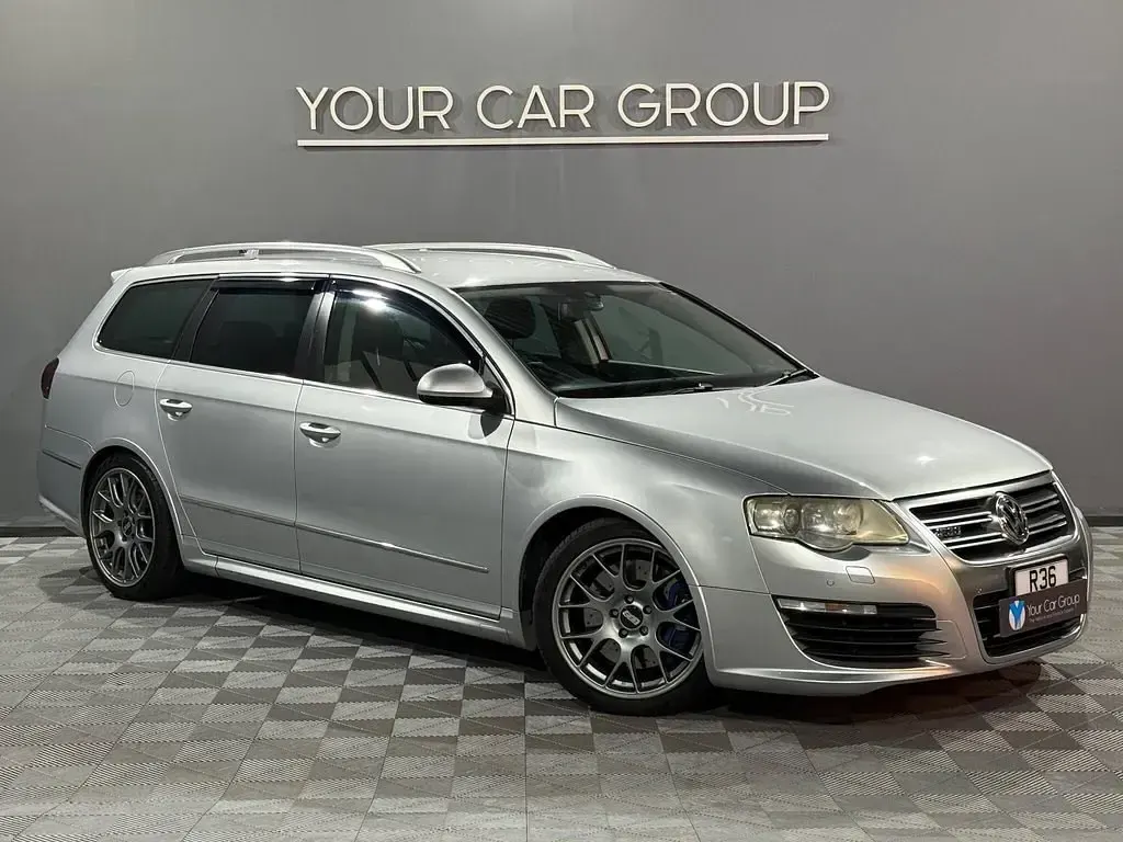 Usado VW Passat R 2023 Prateado Carrinha