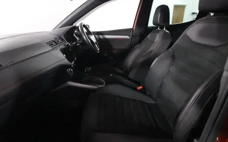 Used Seat Arona FR Sport 110 HP (80 kW) 2021 Red SUV