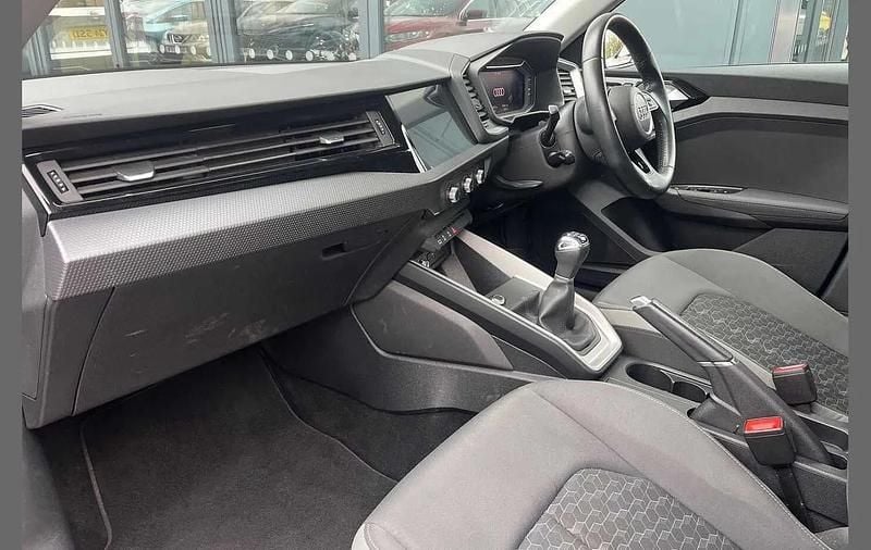 Used Audi A1 Sport 113 HP (83 kW) 2019 Grey SUV