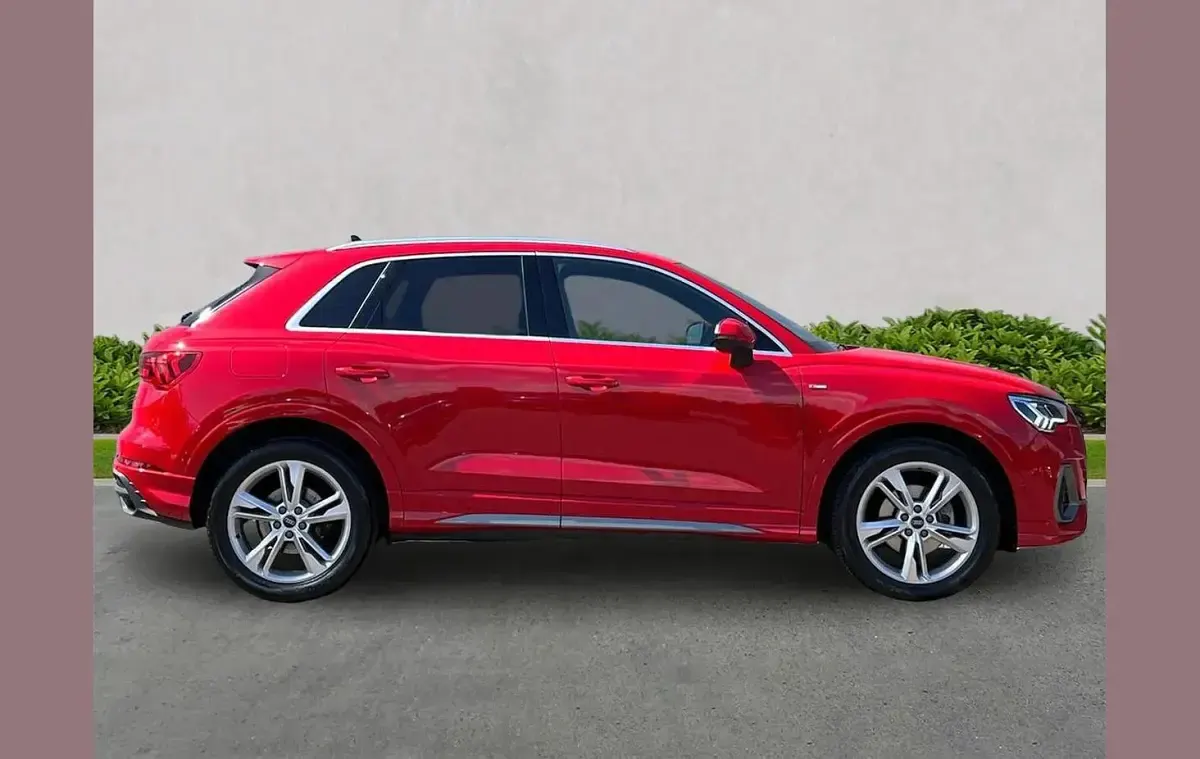 Used Audi Q3 S-Line 150 HP (110 kW) 2025 Red SUV