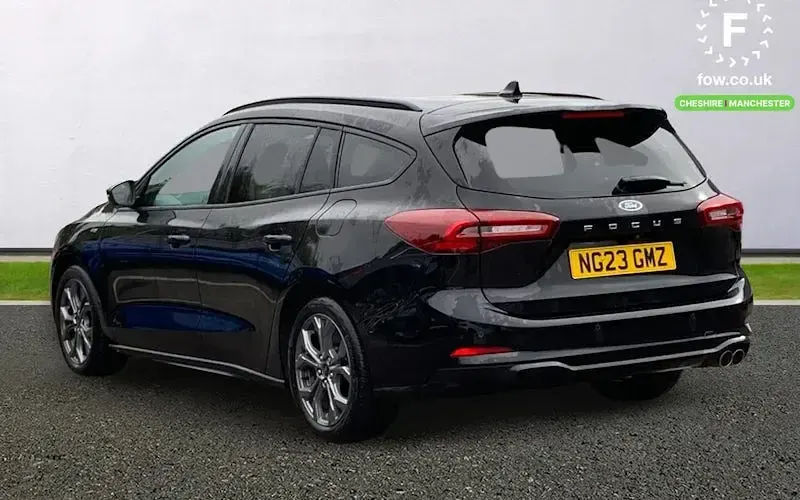 Used Ford Focus ST-Line 125 HP (91 kW) 2023 Black Estate