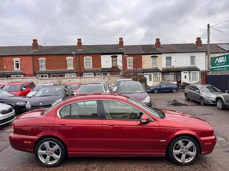 Used Jaguar X-type SE 143 HP (105 kW) 2008 Red Sedan