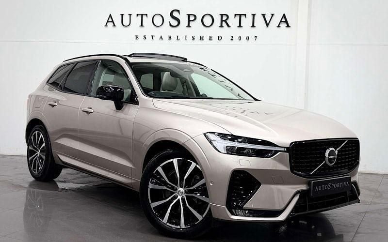 Used Volvo XC60 Ultimate 250 HP (183 kW) 2023 Gold SUV