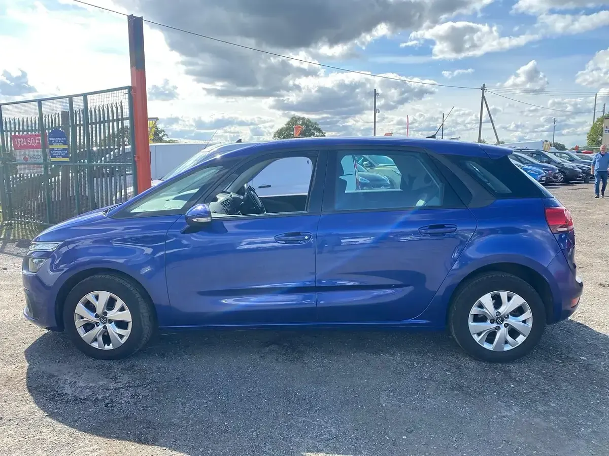 Used Citroën C4 Picasso Touch 2016 Blue MPV